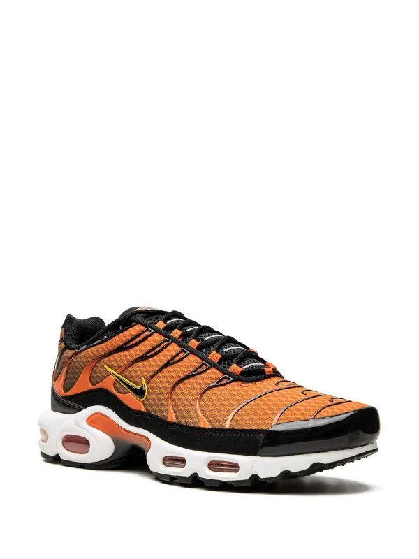 NIKE AIRMAX PLUS SAFETY ORANGE