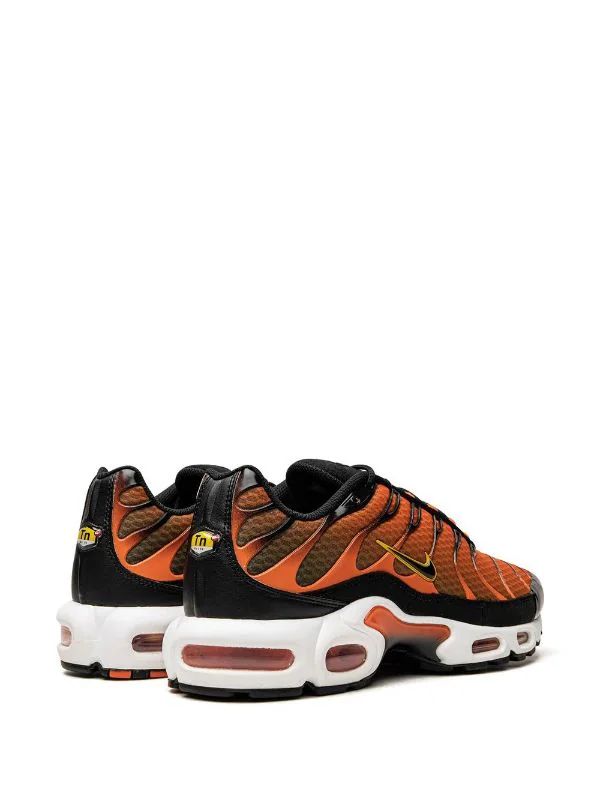 NIKE AIRMAX PLUS SAFETY ORANGE